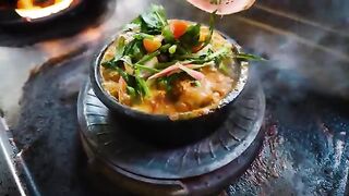 Fish Head Curry Heaven!! ???? MALAYSIAN FOOD + Durian Season in Penang, Malaysia!!