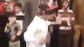 Ghulam Ali khokhar Lahore asan jagh nu mana k ki karna song little boy dance cute boy