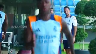 ????????Mbappe_❤️_Vini_Jr????????(