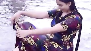 আমি তো মুক্তি যোদ্ধার ছেলের বউ
