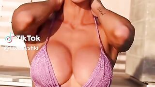 And Smart Girl in BIKINI