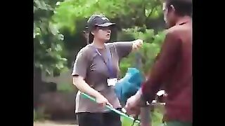 ছাত্রী যখন ট্রাফিকের দায়িত্ব পালন করে, বাংলাদেশ ঢাকা????????