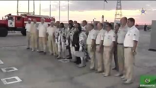 Life on Board the International Space Station from launch to return - A vida na estação espacial