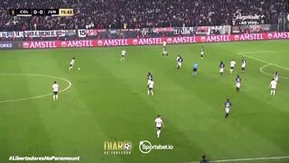 Gol do colo colo pela Libertadores