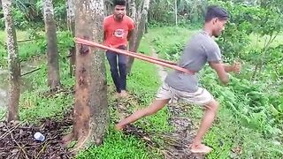 অসাধারণ একটি ফানি ভিডিও দেখুন সবাই
