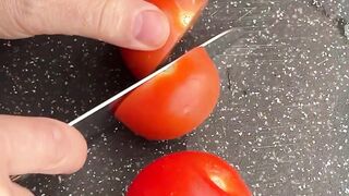 Super Salad Ideas - Onion Carving & Garnish #SuperSalad #cuttingskills #fooddecoration