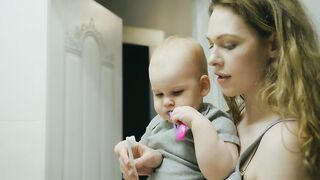 Mom Baby parenthood