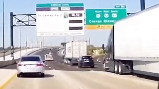 Don't used ur mobile  when you are driving
