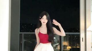 beautiful girl chiness dance