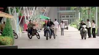 #बीच सड़क पर गुंडों ने लूट लिया | #Krrish Movie Best Action Scene |