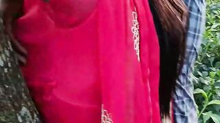বাগানের মধ্যে এরা কি করছে এসব।