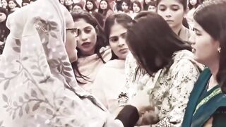 এটা আবার কে বানালি ???????????? #funny_vedio