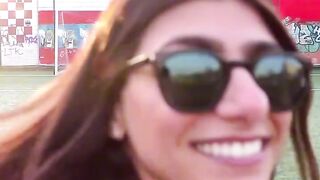 Mia khalifa playing on football (omg)