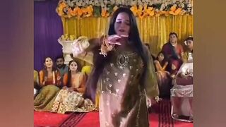 Bheega Bheega Hy Sama Fust Time full Dans