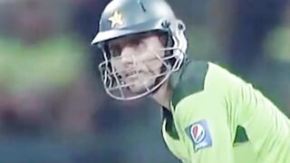 Shahid afridi aur Abdur razaq ki batting