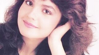 Milte Milte Haseen Wadiyon Mein is a hindi song