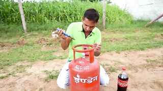 Don't Mix LPG Gas In Coca Cola, gas VS Coca-Cola