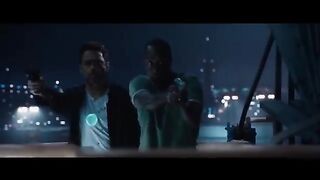 Merry_Christmas,_Buddy__-_Final_Battle_Scene_-_Mark_33_Suit_Up_-_Iron_Man_3__2013