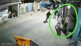 ডাকাত এর সাথে রেস্লিং ????????