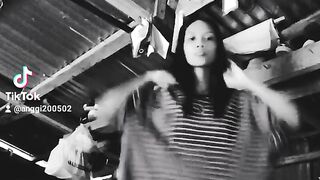 Please me dance