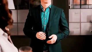 - Nokar jis office me kam karat h usi office me job ????????