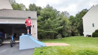 The most funny video.. Try not to laugh..