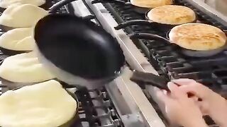 Roti cooking