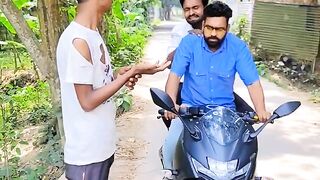 চরম হাসির ভিডি দেখেন সবাই