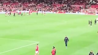 Ruud van Nistelrooy Comforting Alejandro Garnacho