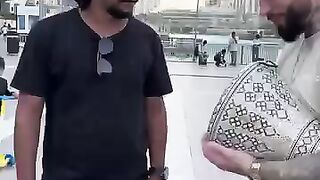 Indian man_surprised to him