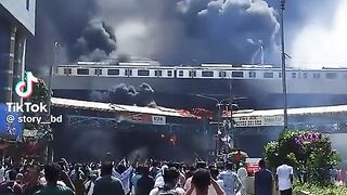 Metro rail station fire ???? quata andolon