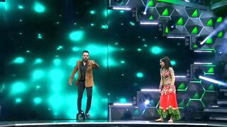 VARTIKA JHA DANCE WITH DHARMESH SIR
