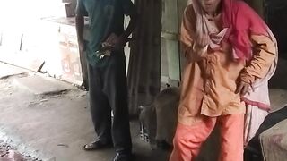 একজন পাগল যখন অন্য একজন পাগলের দেখা পায়।