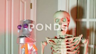 robot-puppet-funny-weird-wtf-dancing