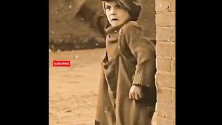 charlie chaplin sort video