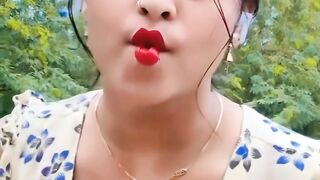 আমার দুধ ঝুলনের নাচ দেখে সব ছেলেরা ফিদা