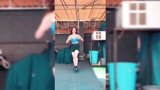 Indian Girl Maahi Khan Dance 2