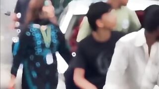মহিলা ট্রাফিক পুলিশ