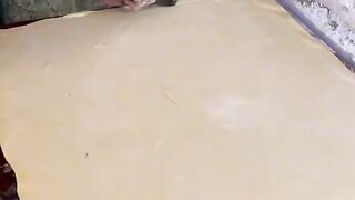 Cream roll