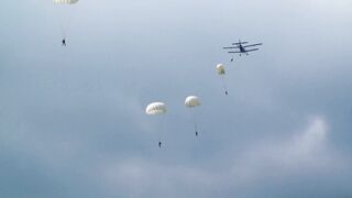 Sky driver Jump From Aircraft