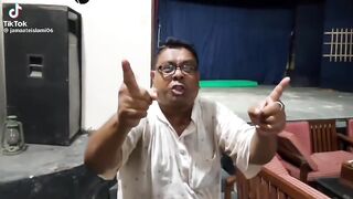 বাংলার হট নিউজ। কিভাবে এত কথা বলে।