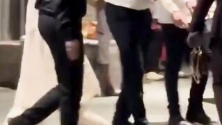 Mom-to-be Deepika Padukone spotted with a HUGE baby bump amidst delivery rumours #deepikapadukone #short #youtubeshort #shorts