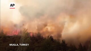 Wildfires break out at popular tourist destination in Turkey.