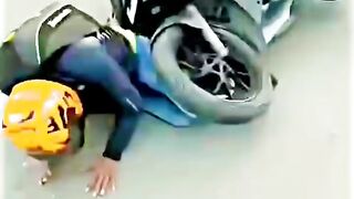 woman don't worry bro, no problem
