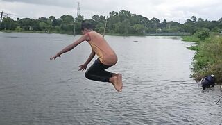 ছোটবেলার কথা মনে পড়ে যায় তাদের দুষ্টামি দেখে