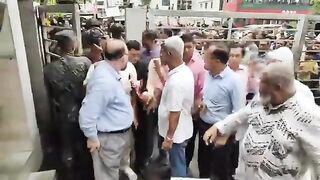 হারুন-বিপ্লবের বিরুদ্ধে মামলা