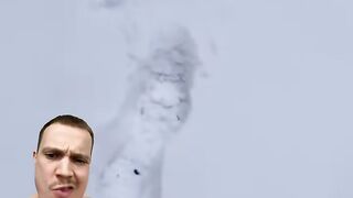 Нашел телефон, а там было это ????
