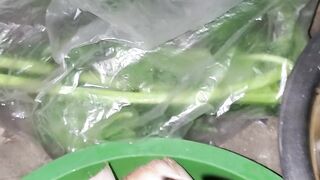 easy item vegetables cook"Cooking Malabar spinach."