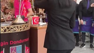 Çılgın Dondurmacı Dubai.