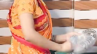 Tag kardo sweet bibi ko .???????? #roshninandi #reels